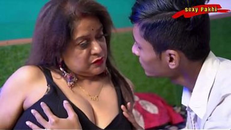- Sexy lady fucking -