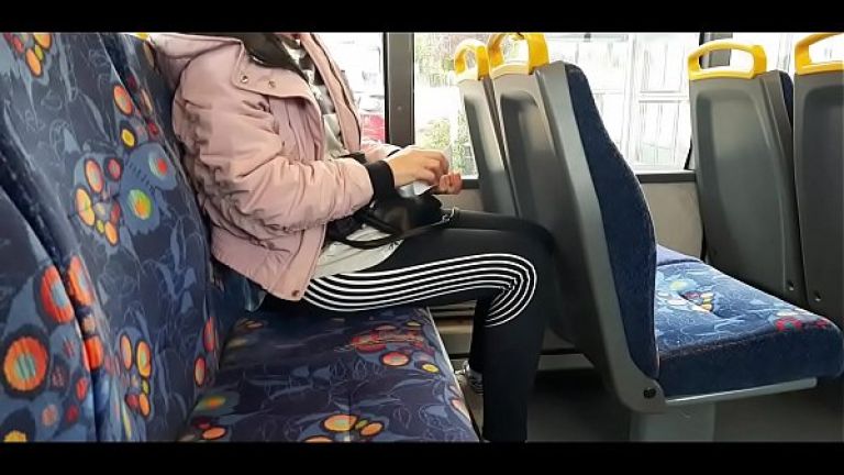 Meeting with d on the bus and at home fucked me well in the back and ended up on my hot body.