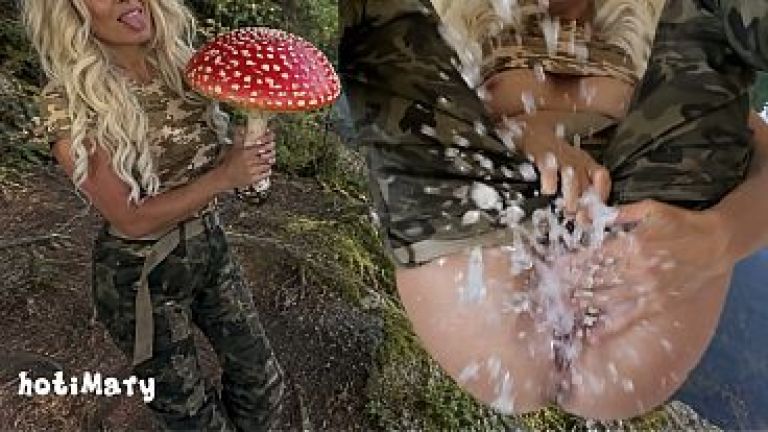 Masturbating horny pussy close up and cum big squirt pov