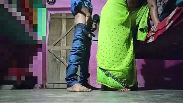 Desi village house hot pussy fucking in canoe style by making a mare and standing and fucking in Hindi