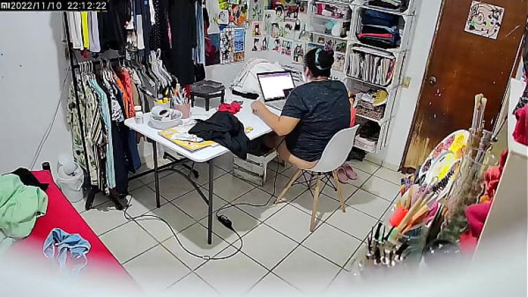 Chubby mother-in-law is watched by security camera